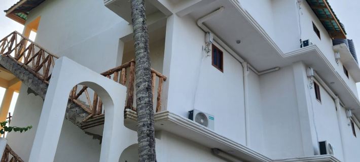Two Palms Hotels in Jambiani