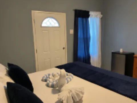 A Taste of Jamaica Lavern’s Place