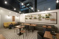 By14 TLV Hotel - Frühstück