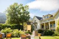 Walaker Hotel