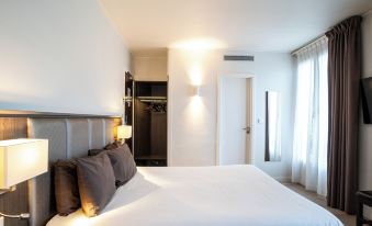 Hotel de Flore - Montmartre