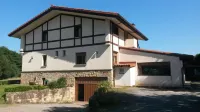 Casa Rural Ibarrondo Etxea Hotels in 