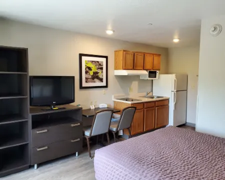 WoodSpring Suites Raleigh Apex Hotels in Apex