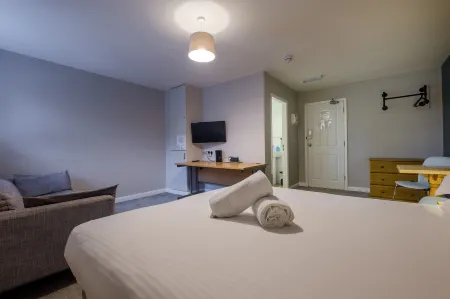 Station Lodge - Free Off-Site Health Club Access with Pool, Sauna, Steam Room & Gym Отели рядом с достопримечательностью «Брокхол он Уиндермир»