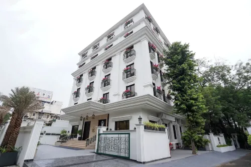 M2 Square by Monday Premium