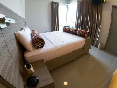 Royal Delonix Hotel