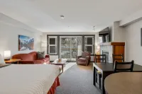 Large Studio | Ski in/Out | Pool & Hot Tubs | Central Upper Village Location