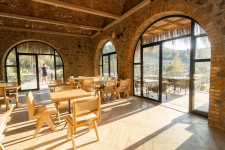 Izz Getaway - Adults Only