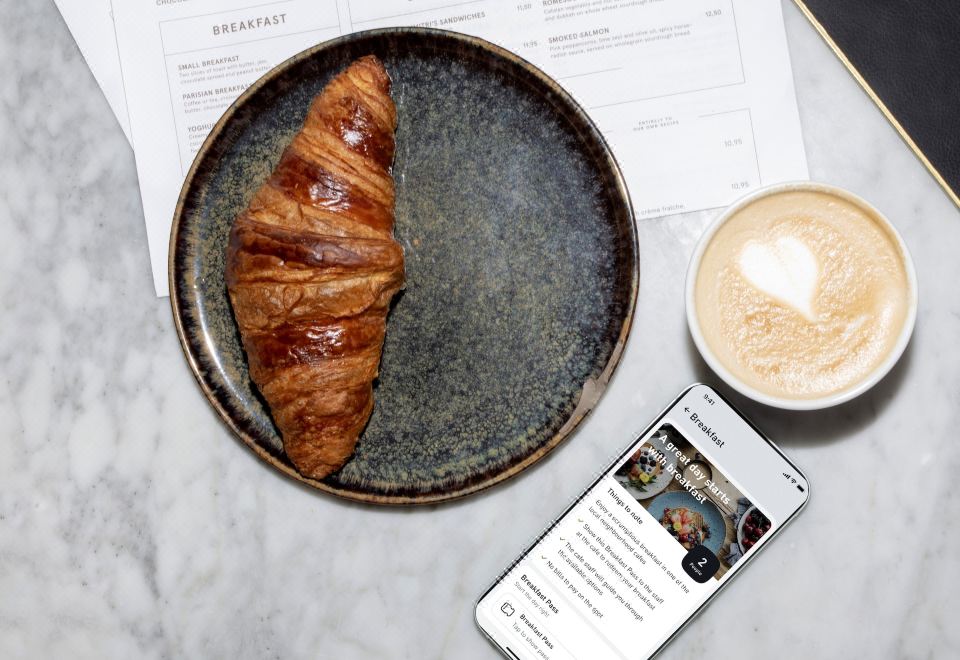 4. 코티 호텔 카타..