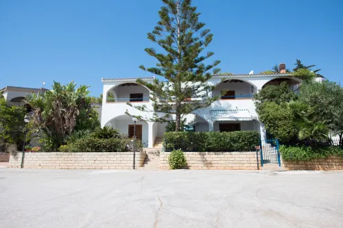 Holiday House with Panoramic View, Balcony, Wifi, and Near the Sea