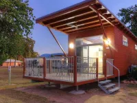 Tasman Holiday Parks - Rollingstone Hotels in Rollingstone