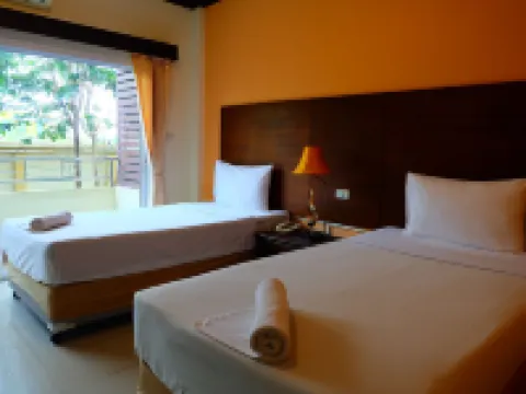 Baan Suanphet Resort Hotels near Kamphaeng Phet City Pillar Shrine
