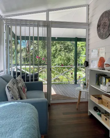 Serenity House Pemberton & Wellness Spa Отели в г. Пембертон