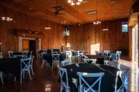Lone Star Lodge and Marina