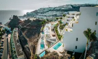 Grand Horizon Luxury Boutique Apartments - Mountain view