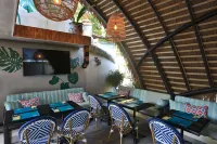 Saranda Boutique Hotel
