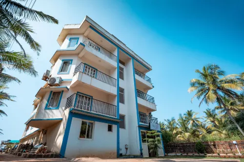 Kay's by the Sea Hotels in Niravade