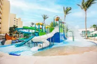 ホリデイ イン クラブ バケーションズ ザ ロイヤル サンズ バイ IHG - オールインクルーシブ - 水遊び場