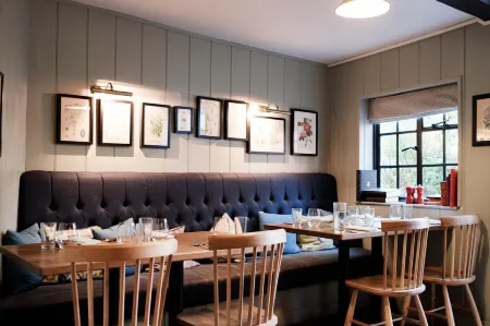 Bel and the Dragon-Kingsclere Отели в г. Бейсингсток энд Дин Дистрикт