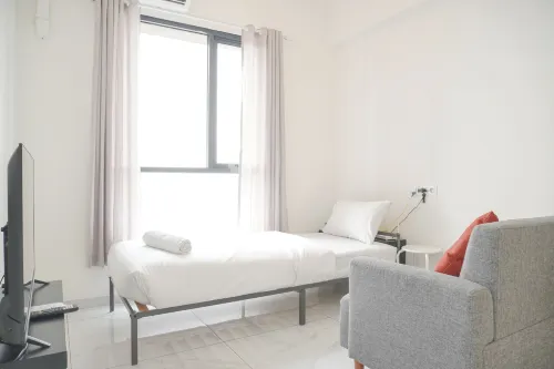 Homey and Well Furnished Studio Sky House Alam Sutera Apartment - 2 Sao