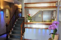 Dolphin Hotel - Bintang 2