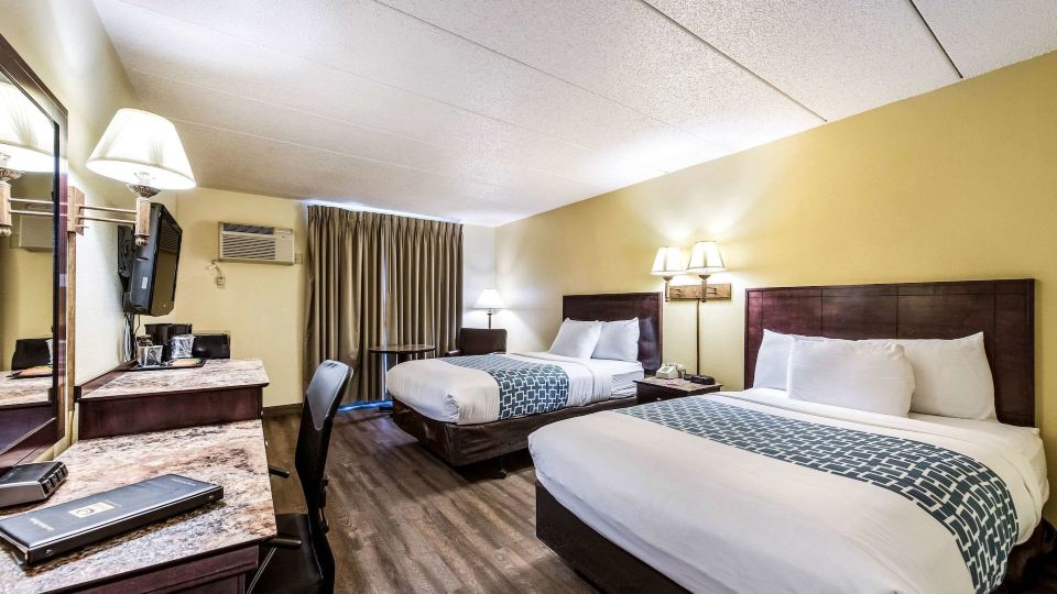 Econo Lodge Mayo Clinic Area