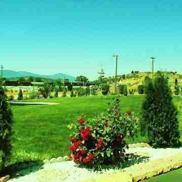 Americas Best Value Inn & Suites Klamath Falls Hotel Exterior