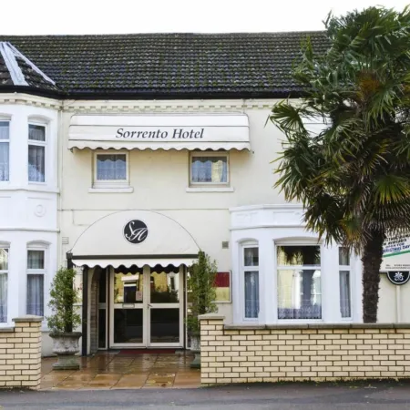 Sorrento Hotel & Restaurant Отели рядом с достопримечательностью «Железнодорожный вокзал Кембриджа»