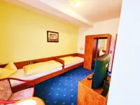Hotel Deutsches Haus Hotels in der Nähe von Huwi- Korbwaren GmbH