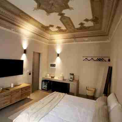 Casa Nostra Luxury Suites & Spa Rooms