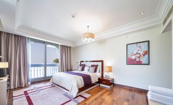 Grandeur Living 2Br Plus Maid with Beach Access
