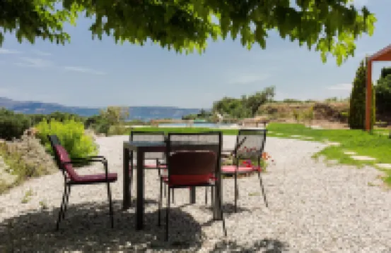 Agarathos Traditional Rooms - Pool - Kaliviani -on the Road to Balos