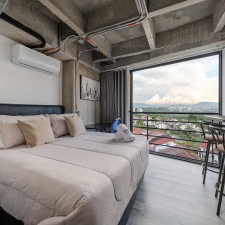 Epic Suites x Ahead