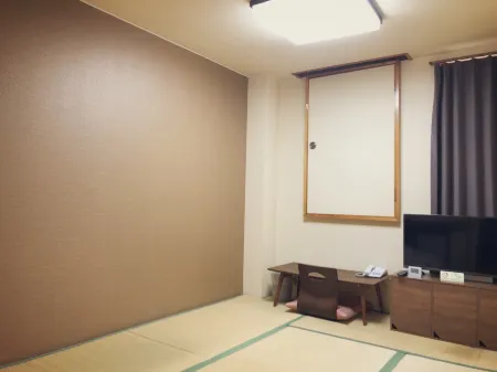 Tamana Business Hotel Suzuka Отели рядом с достопримечательностью «一本楠»