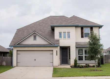 Spacious house great for indoor/outdoor gatherings in Bryan-College Station