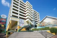 Siam Subway Hostel & Café - Hosteller