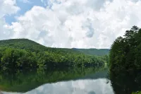 Station 91 | Cabin Near Helen | SAUNA & CEDAR TUB