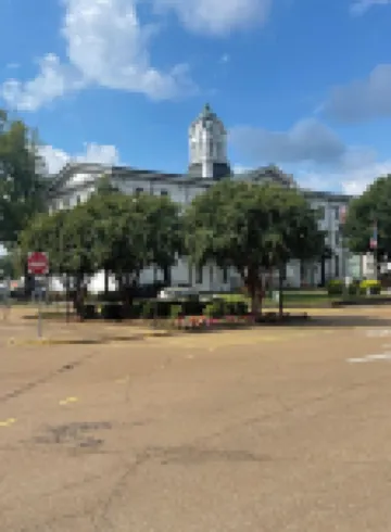 College Football Playoff Condo, 5 Min. to Stadium and 1.5 Miles Off the Square.