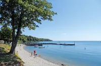 Great Location ONLY 5 Blocks to Beach - 2-Star