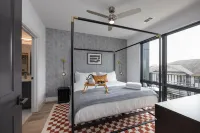 Sparkling Pool and State-of-The-Art Gym - Stylish Nashville Retreat