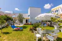 Joanna Apartments