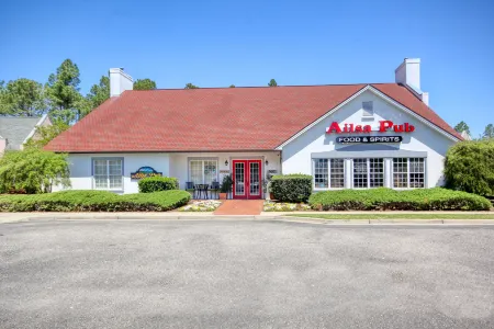 Homey Beach Hideaway C Отели в г. Ред Хилл