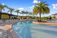 Resort-Style Pool and Fitness Center Await - Stunning Family Retreat Hôtels à : Citrus Ridge