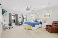 Charming Home with Hot Tub and Enclosed Florida Room - Cozy Retreat Hotels in Lower Grand Lagoon