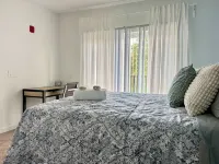 Convenient Location and Cozy Balcony - Charming Urban Retreat Hotel in zona Università Emory