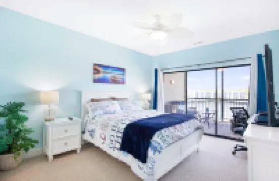 Lakefront Balcony and Boat Slip - Amazing Scenic Oasis