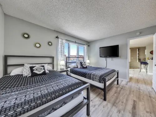 Mountain Nest Retreat Hotels in Parowan