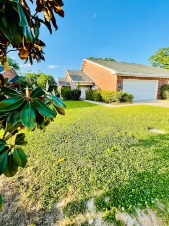 Centrally Located and Spacious - Stylish Family Haven