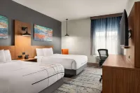 La Quinta Inn & Suites by Wyndham Austin South Hotels in Austin