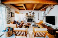 Riverfront! Pet-Friendly A-Frame Cabin - 25min to Sierra @ Tahoe